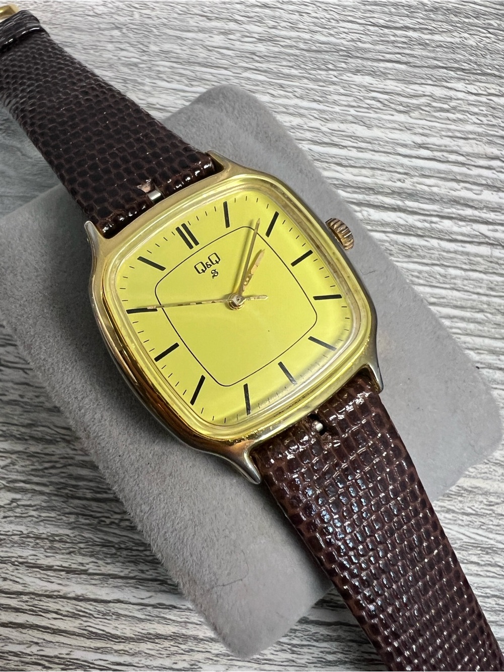 Q&Q Gold-Tone Yellow Dial Mechanicla Leather Strap Watch